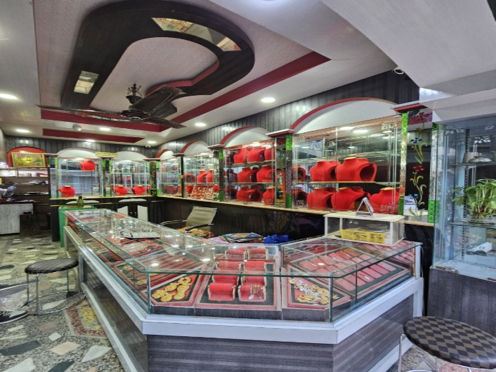Jewellery showcase